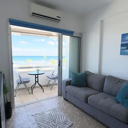 Kolonaki Seaview 1Bdr Finikoudes Apartment Larnaca Exterior photo